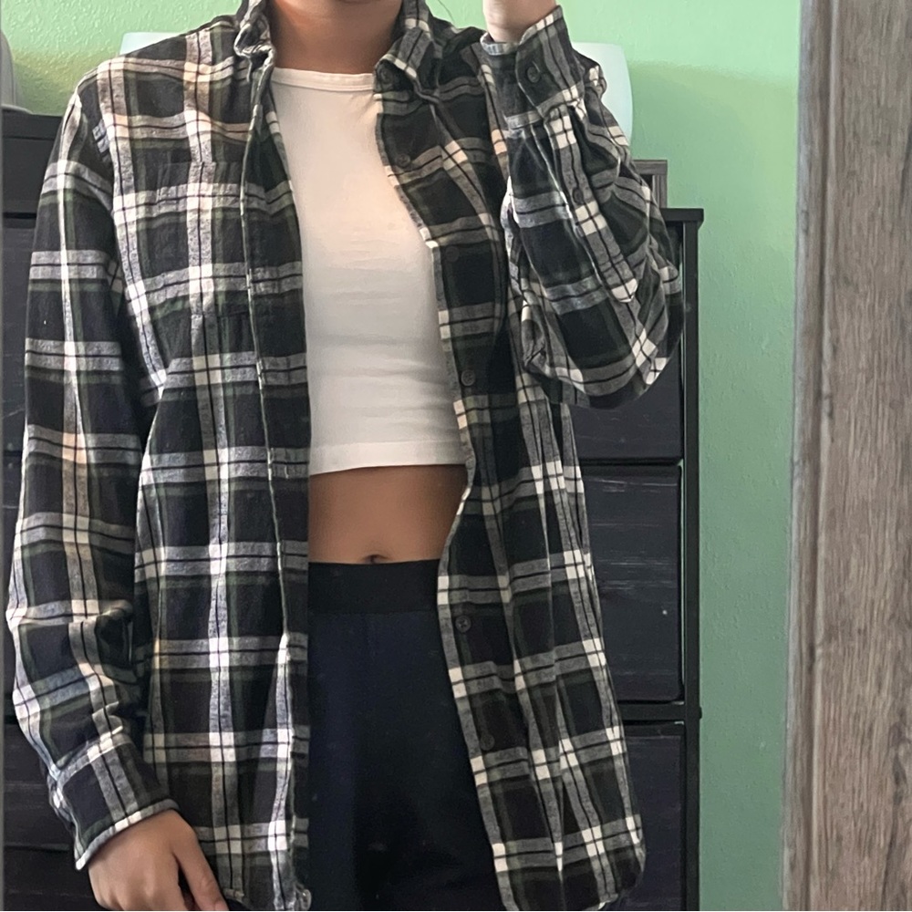 Black, Brown, and Green flannel. Size Medium from ST. JOHN’s BAY
